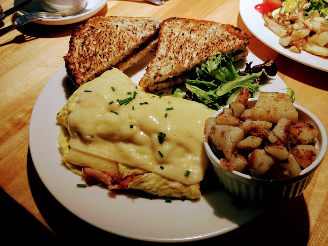 142 Great George St, Charlottetown, PE C1A 4K6