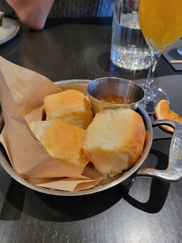 35 King William St, Hamilton, ON L8R 1A1