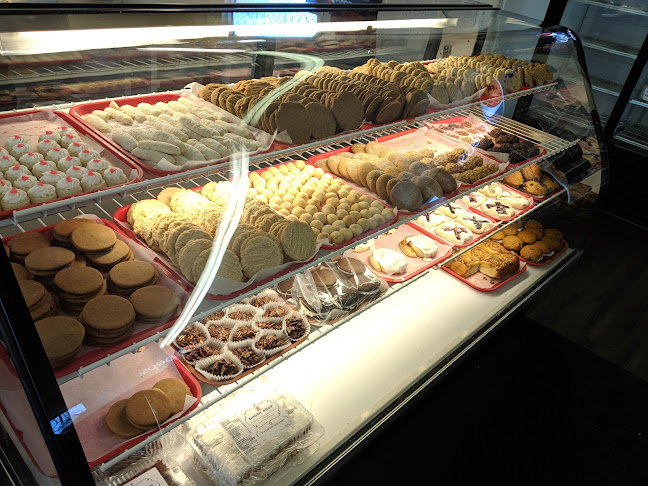 701 Albert St, Fredericton, NB E3B 2C5