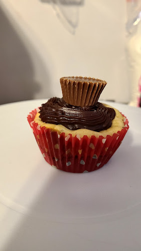 688 Cameron St, Peterborough, ON K9J 3Z8