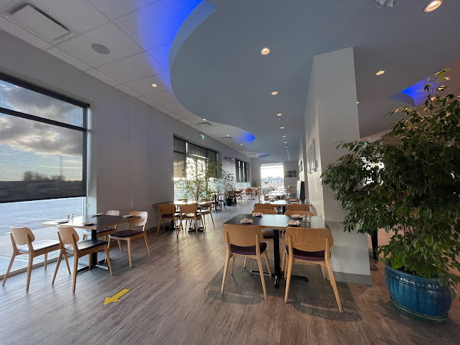 Adrian's At The Airport - Hospitality and gastronomy