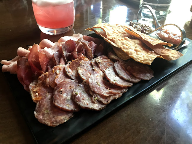 514 17 Ave SW, Calgary, AB T2S 0B1