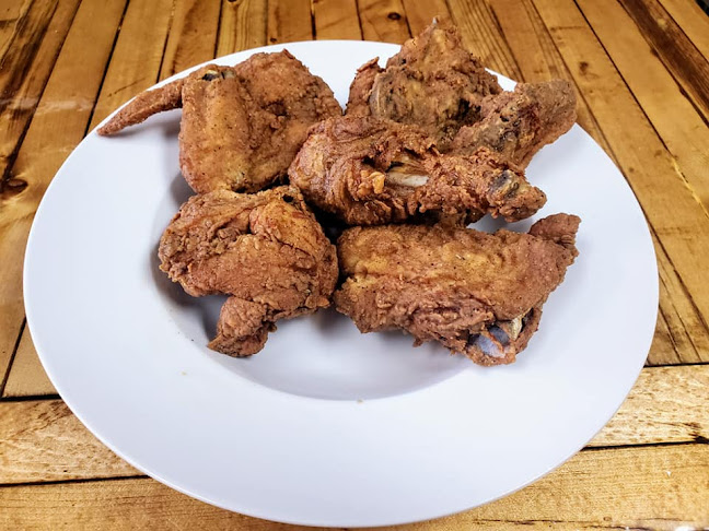 Opinii despre Gregan's Fried Chicken & Poutines în Grande Prairie - Hospitality and gastronomy