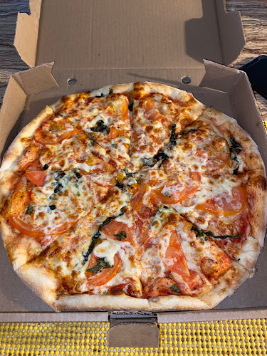 Comentarii opinii despre Adriano's Pizza