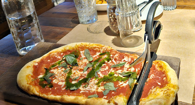 Opinii despre Scaddabush Italian Kitchen & Bar în Burlington - Hospitality and gastronomy