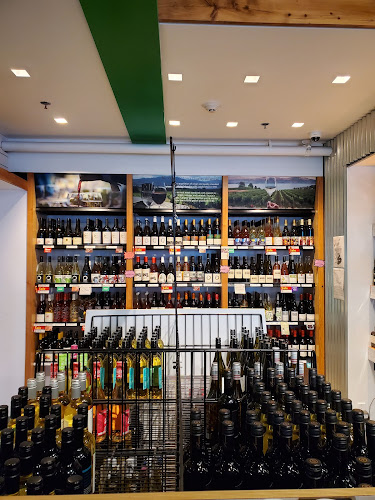 1520 Barrow St, North Vancouver, BC V7J 1B5