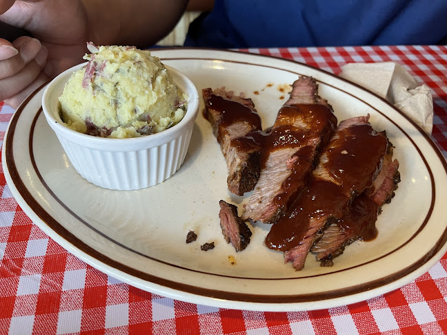 Smokin' Okies BBQ - Hospitality and gastronomy