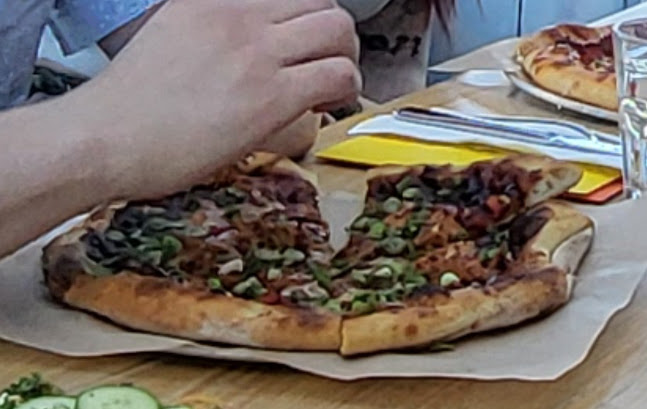 Comentarii opinii despre Liberty Kitchen Belmont