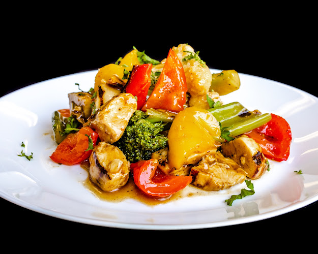 1674 Dundas St, London, ON N5W 3C7