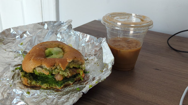 Opinii despre Almond Butterfly Bakeshop & Cafe în Toronto - Hospitality and gastronomy