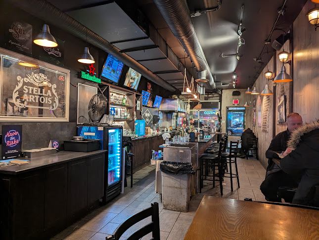 Opinii despre Vera's On The Drive în Vancouver - Hospitality and gastronomy