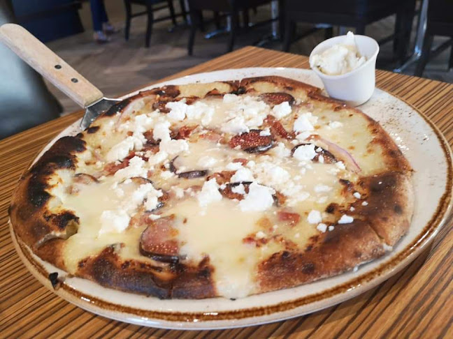 50 Stone Rd W, Guelph, ON N1G 0A9