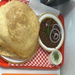 Opinii despre HomeTaste - Indian Cuisine, Indian Restaurant, Indian Food, Takeout Restaurant, Tiffin & Catering Services kitchener în Kitchener - Hospitality and gastronomy