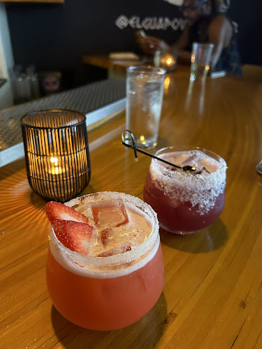 1009 Hamilton St, Vancouver, BC V6B 2W9