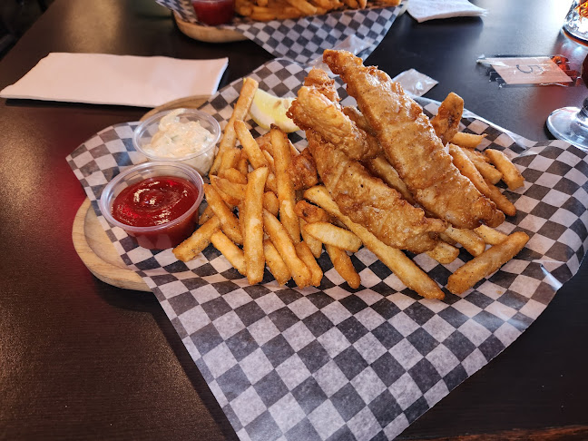 Red Deer North, 7474 50 Ave Super 8, Red Deer, AB T4P 1X7