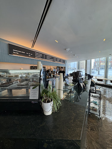 1 Elgin St, Ottawa, ON K1P 5W1