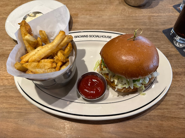 Browns Socialhouse - Spruce Grove