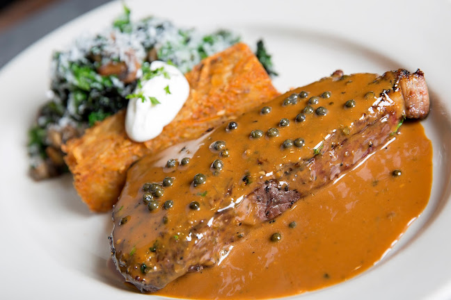 Opinii despre Browns Socialhouse în Spruce Grove - Hospitality and gastronomy