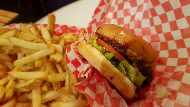 Opinii despre Wally's Burgers în Vancouver - Hospitality and gastronomy