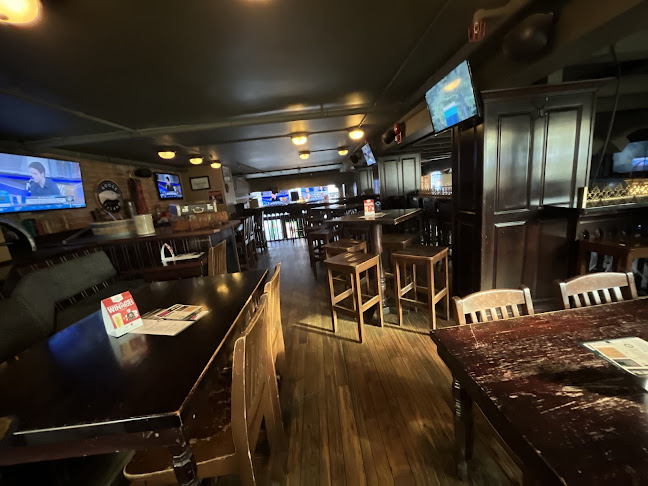 Comentarii opinii despre St. James Corner Restaurant & Irish Pub