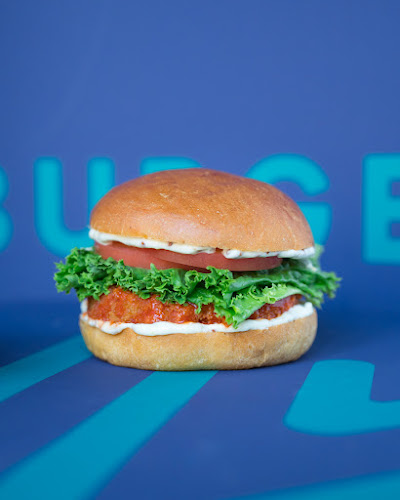 Opinii despre V Burger - 17 Ave - Ice Cream and Burger în Calgary - Hospitality and gastronomy