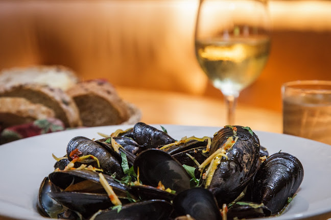 Chez Piggy Restaurant & Bar