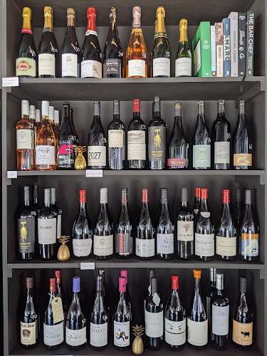 Maiden Lane Wine & Cocktail Bar - Hospitality and gastronomy