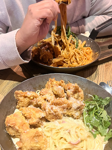 Comentarii opinii despre Midam Cafe & Bistro