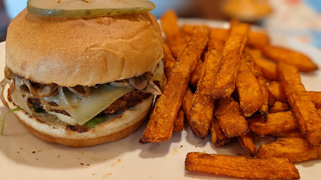 Opinii despre White Spot Langford în Victoria - Hospitality and gastronomy