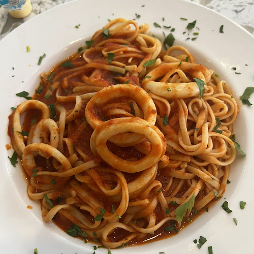 Cafe Diplomatico Restaurant & Pizzeria - Hospitality and gastronomy