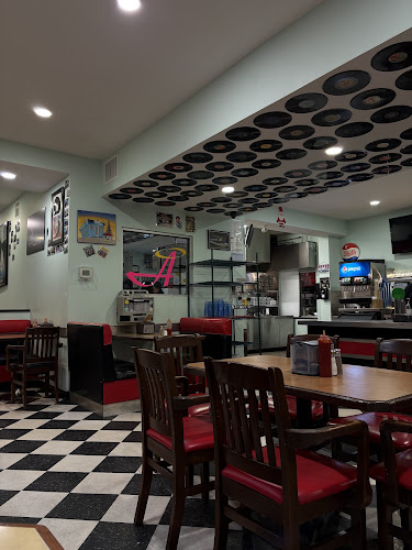 Angel's Drive In - Hospitality and gastronomy