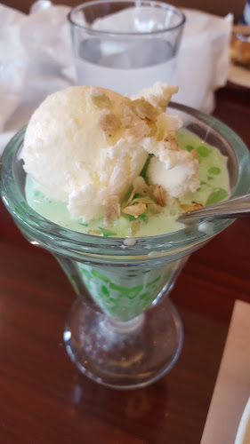 Comentarii opinii despre Max's Restaurant Toronto, Cuisine of the Philippines