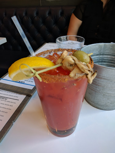 Comentarii opinii despre Fanny Bay Oyster Bar & Shellfish Market