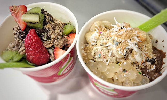 Menchie's - Waterloo