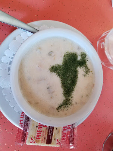 15479 Marine Dr, White Rock, BC V4B 1C9