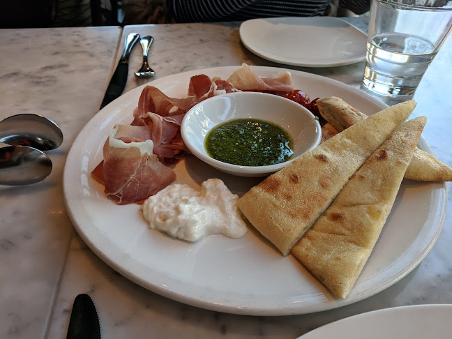 757 Main St, Park Royal S, West Vancouver, BC V7T 0A5