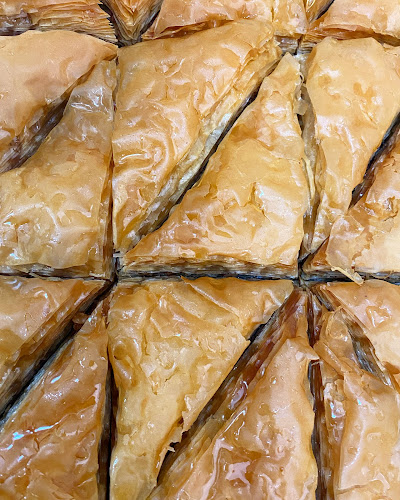 425 University Ave, Waterloo, ON N2K 1K2