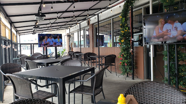 Pier 53 restaurant - Burlington