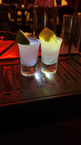 620 King St W, Toronto, ON M5V 2N2