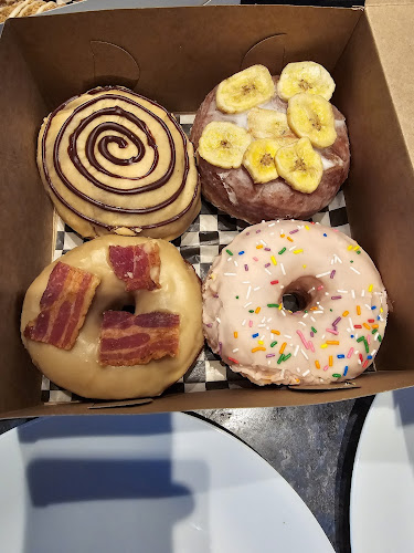 Daddy O Doughnuts & British Baked Goods - Hospitality and gastronomy