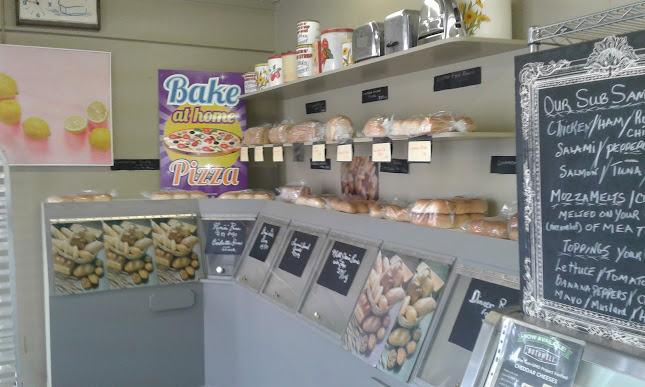 Opinii despre Love Sugar & Dough în Calgary - Hospitality and gastronomy