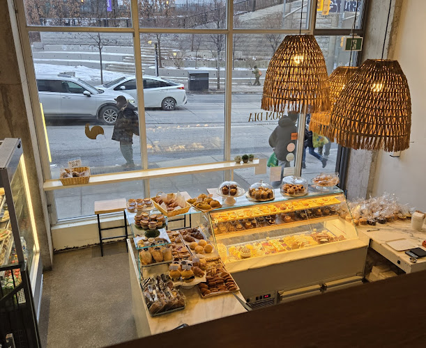 Comentarii opinii despre Bom Dia Café & Bakery - Queen