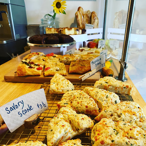 Just Baked : naramata street coffee - Hospitality and gastronomy