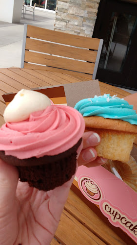 SweetEats (Cupcakes) - Hospitality and gastronomy