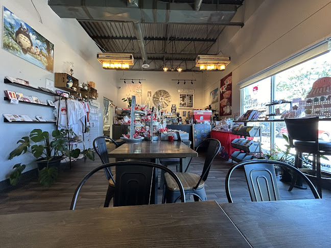 Oishiii Sweets Cafe - Hospitality and gastronomy