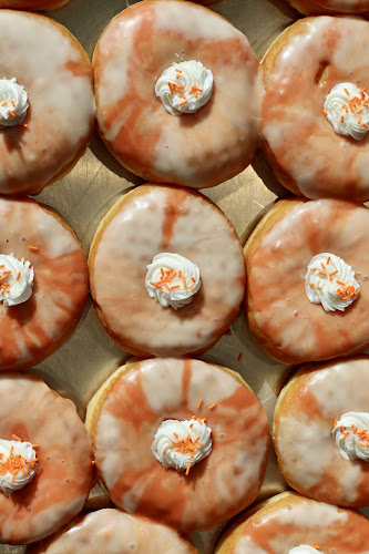 Halo Donuts - Hospitality and gastronomy