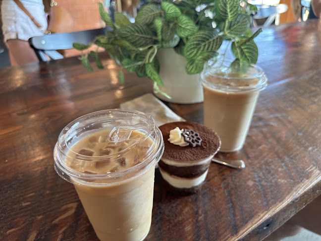 1495 Bellevue Ave, West Vancouver, BC V7T 1C3