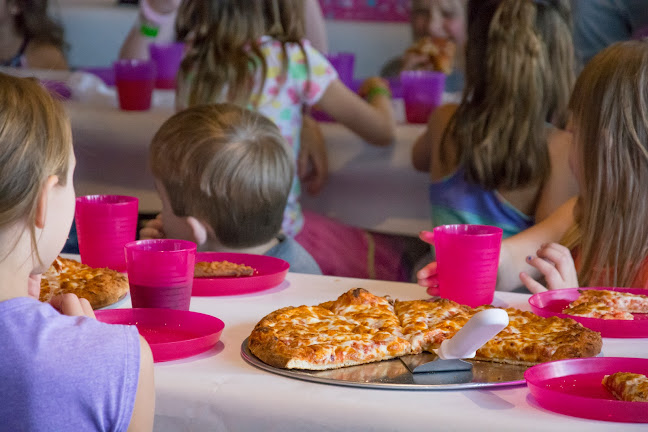 Jack's Pizza Café in Fun Park Amusement Center - Hospitality and gastronomy