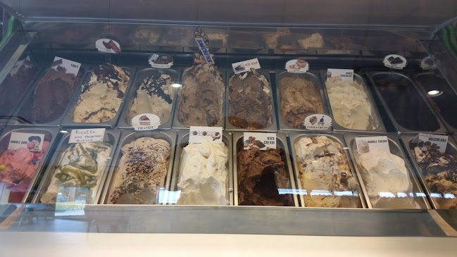 Noodle King & Ice Cream Queen - Hospitality and gastronomy