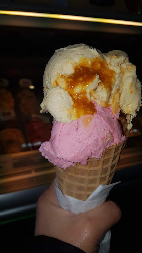 Opinii despre Noodle King & Ice Cream Queen în Saskatoon - Hospitality and gastronomy